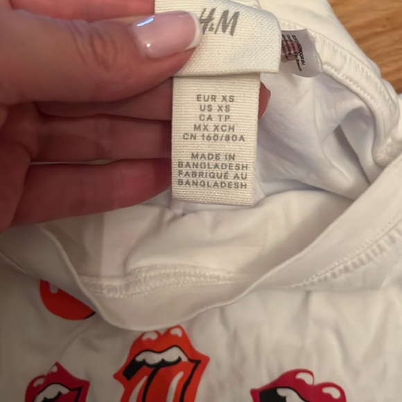 Women’s tshirt - Picture 3 of 7